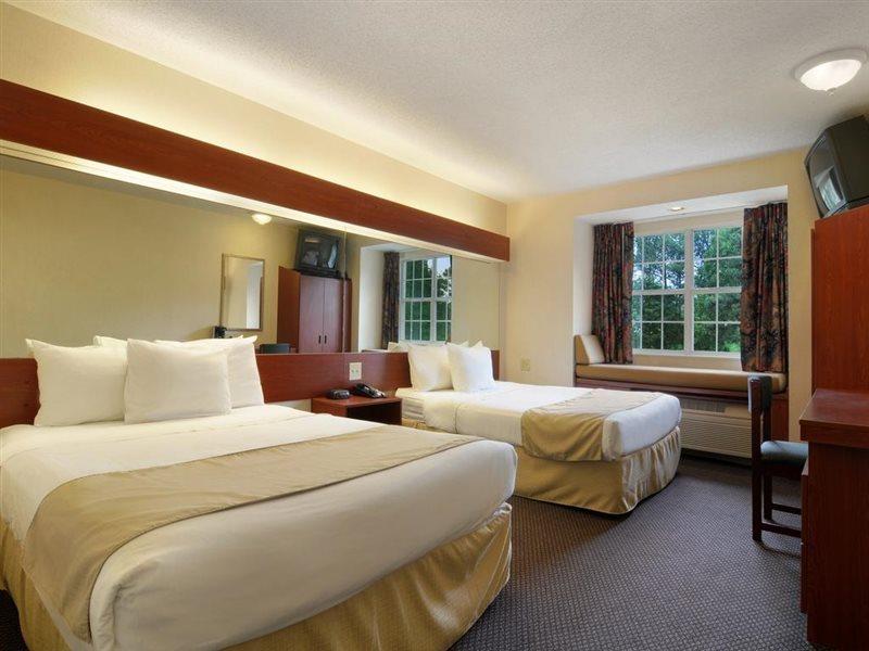 Microtel Inn & Suites By Wyndham Perimeter Center Sandy Springs Exterior foto
