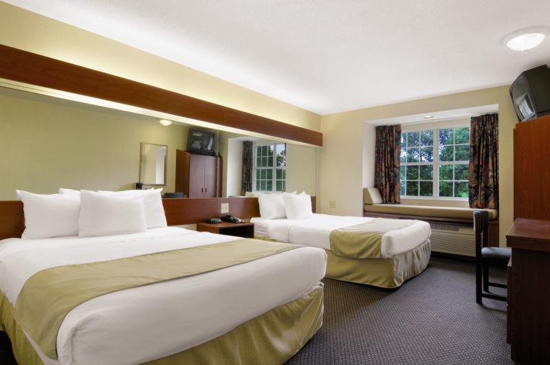 Microtel Inn & Suites By Wyndham Perimeter Center Sandy Springs Zimmer foto
